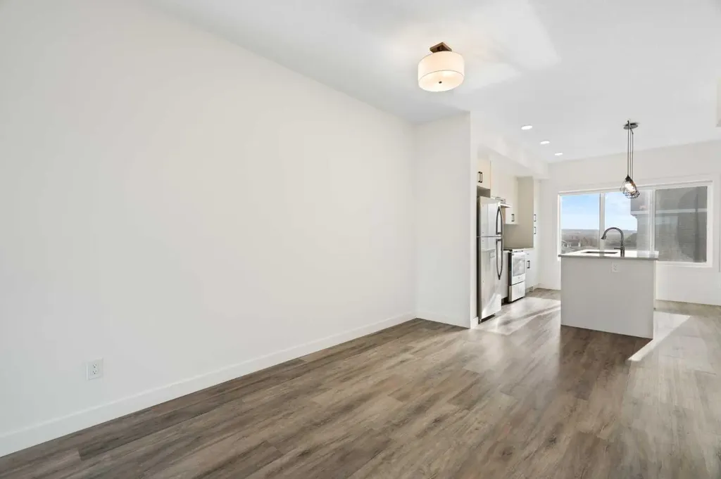 24 Rivercrest Drive Cochrane AB T4C 2C8