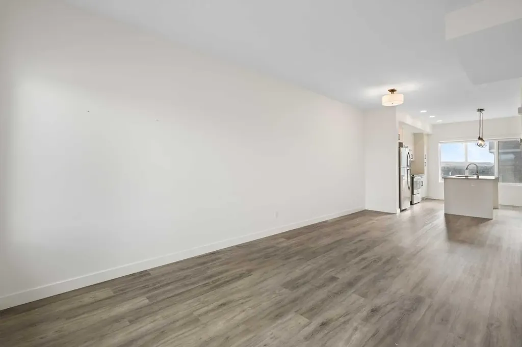 24 Rivercrest Drive Cochrane AB T4C 2C8