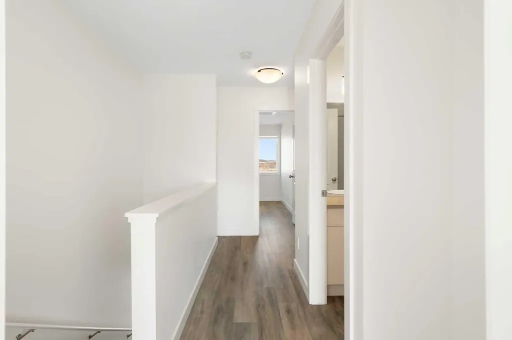 24 Rivercrest Drive Cochrane AB T4C 2C8