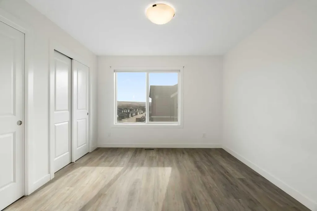 24 Rivercrest Drive Cochrane AB T4C 2C8