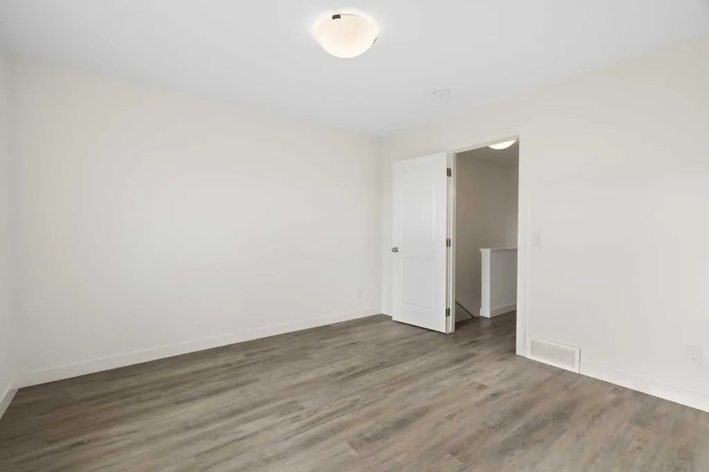 24 Rivercrest Drive Cochrane AB T4C 2C8
