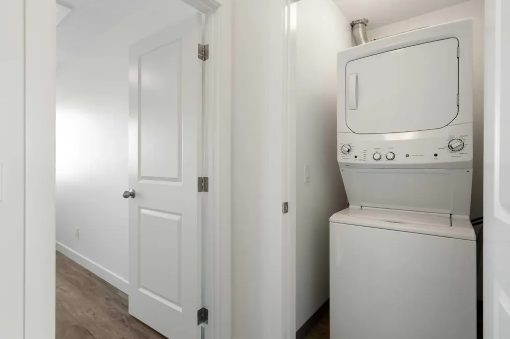 24 Rivercrest Drive Cochrane AB T4C 2C8