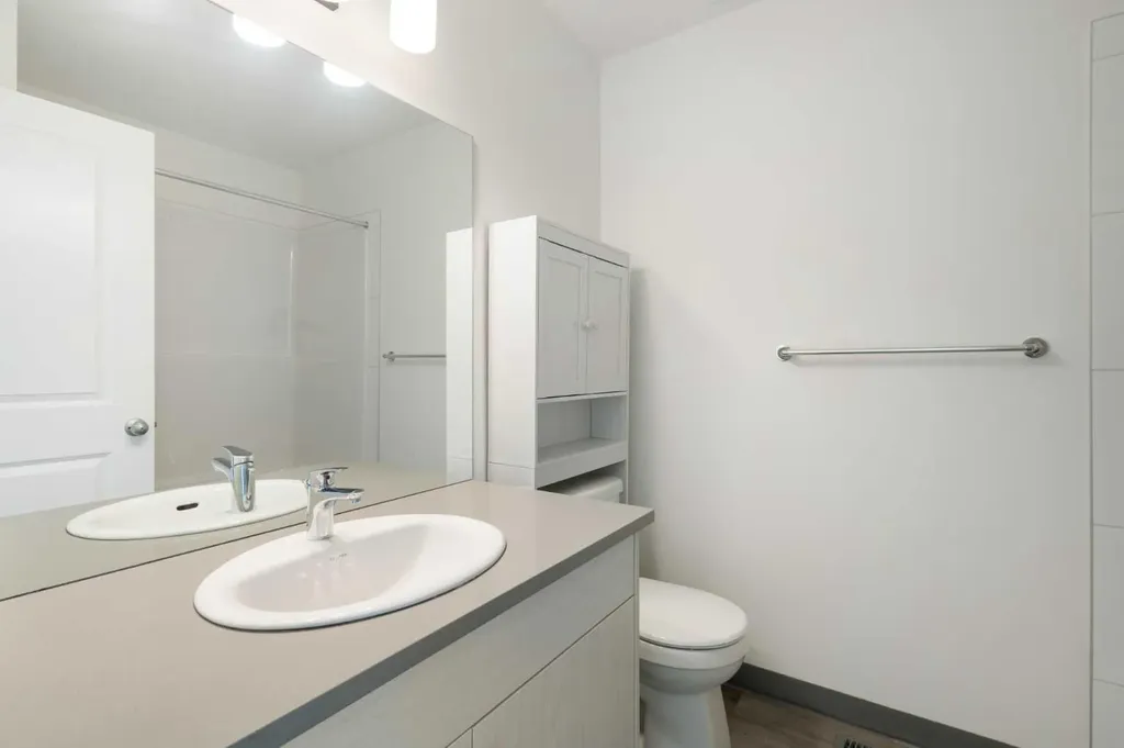 24 Rivercrest Drive Cochrane AB T4C 2C8