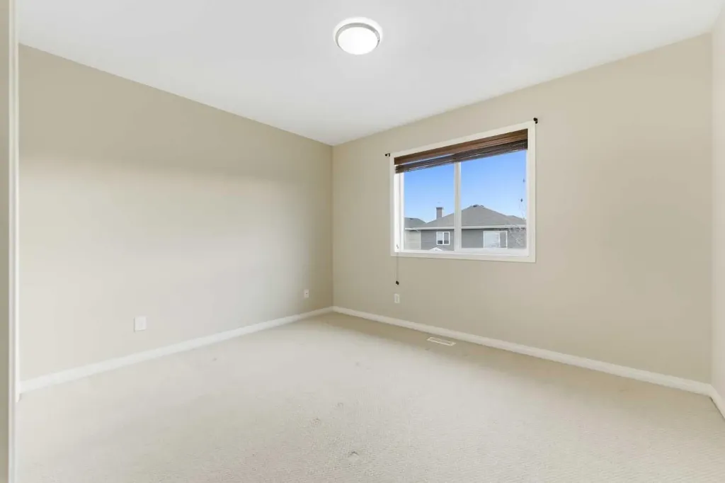 29 Royal Birkdale Drive NW Calgary AB T3G 5C7