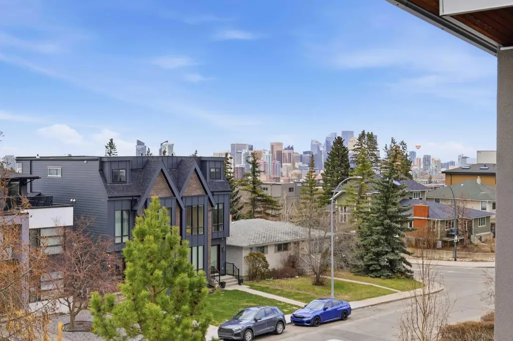 2115 29 Avenue SW Calgary AB T2T 1N6