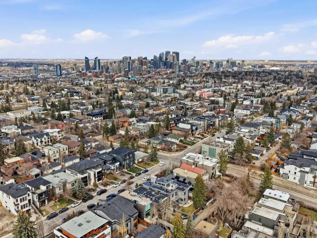 2115 29 Avenue SW Calgary AB T2T 1N6