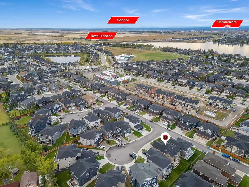 205 Kinniburgh Cove Chestermere AB T1X 0Y6