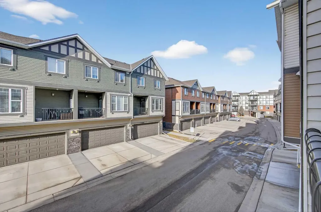 258 New Brighton Walk SE Calgary AB T2Z 5C7