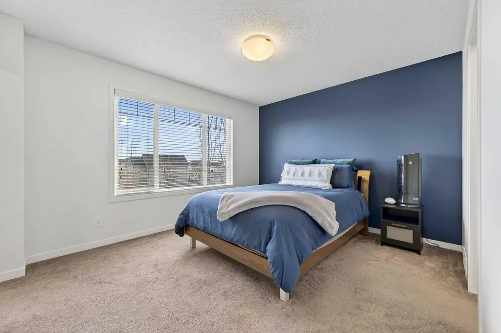 258 New Brighton Walk SE Calgary AB T2Z 5C7