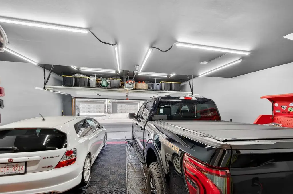258 New Brighton Walk SE Calgary AB T2Z 5C7