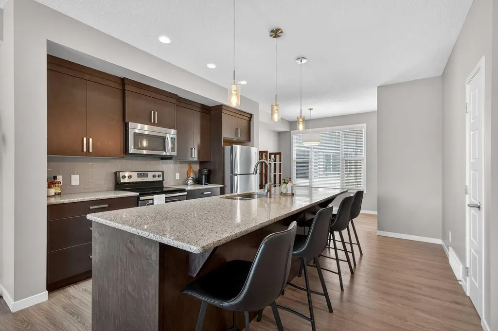 258 New Brighton Walk SE Calgary AB T2Z 5C7