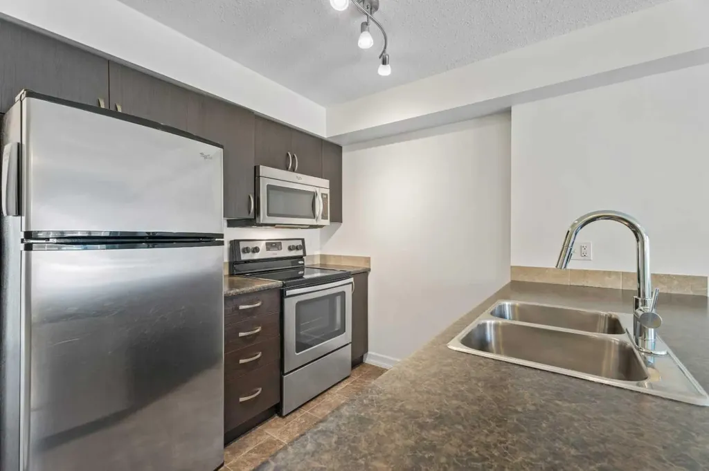 121 Copperpond Common SE Calgary AB T2Z 5B6