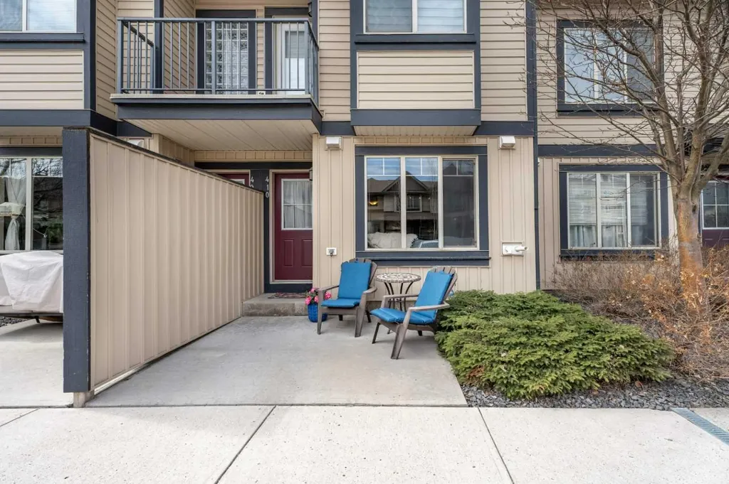 121 Copperpond Common SE Calgary AB T2Z 5B6