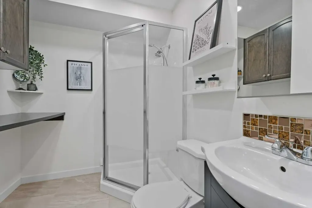 121 Copperpond Common SE Calgary AB T2Z 5B6