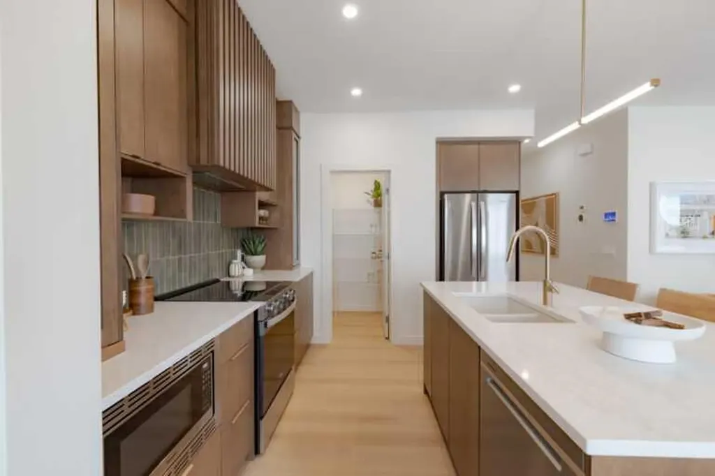 194 Drystone Way NW Calgary AB T3R2M1