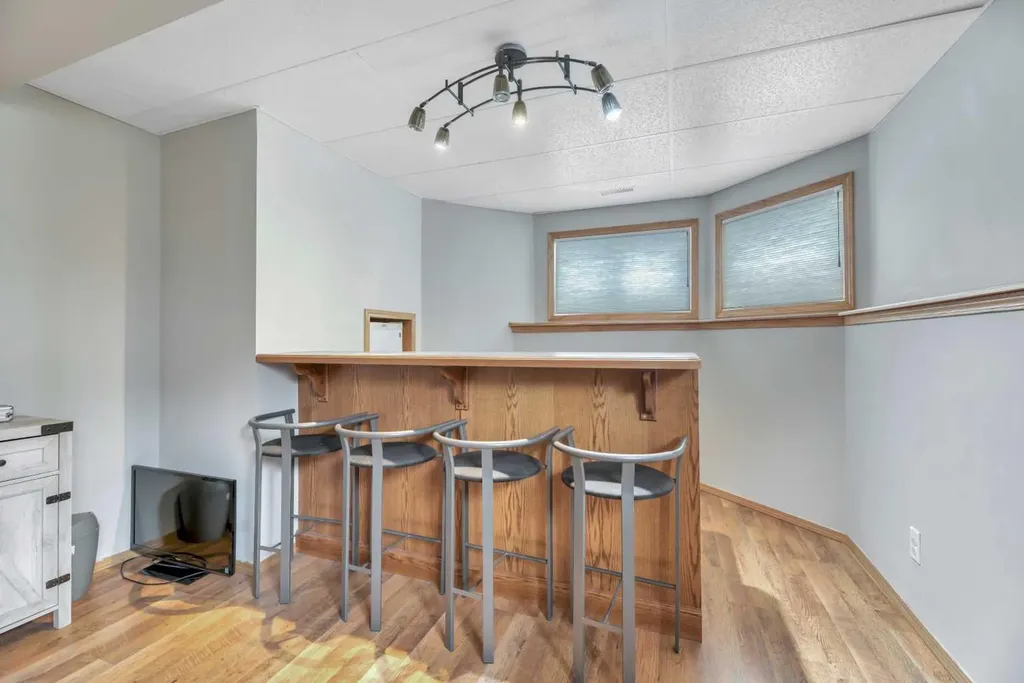 545 Hillview Gate Strathmore AB T1P 1Z6