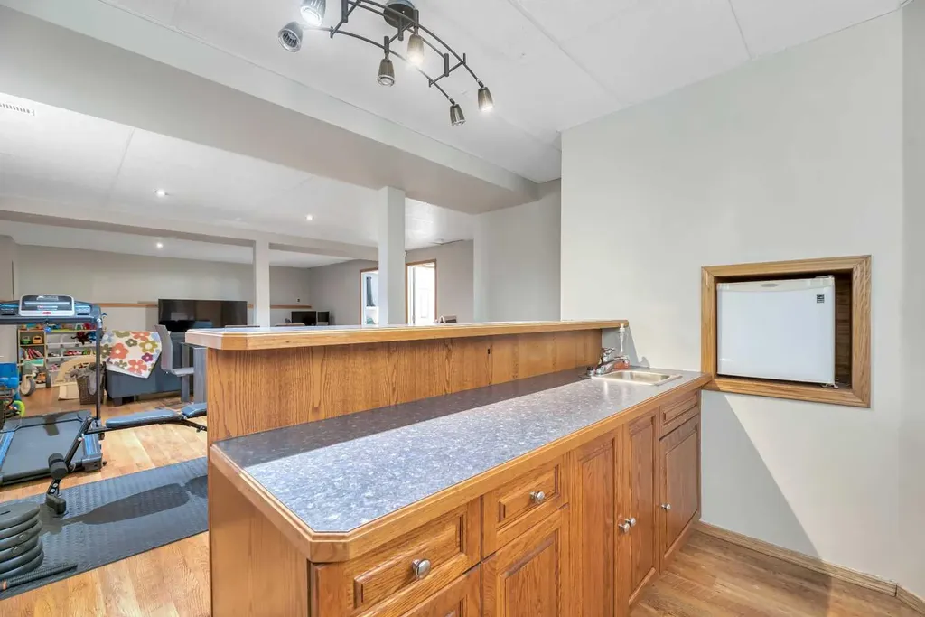 545 Hillview Gate Strathmore AB T1P 1Z6