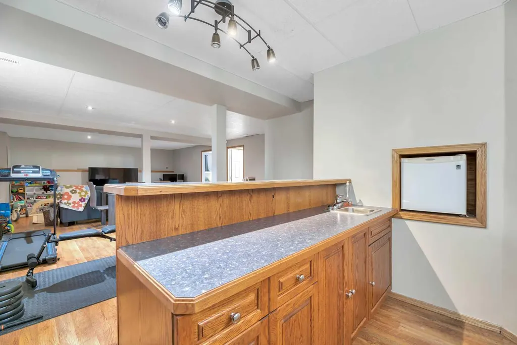 545 Hillview Gate Strathmore AB T1P 1Z6