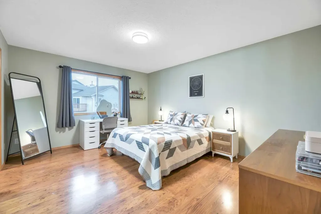 545 Hillview Gate Strathmore AB T1P 1Z6