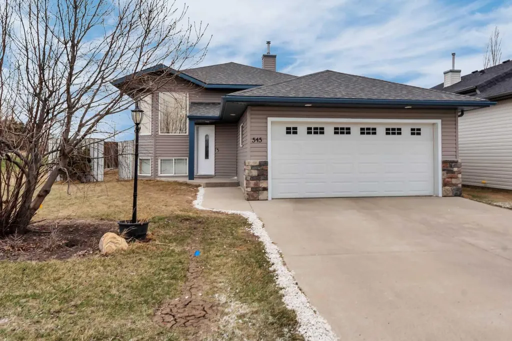545 Hillview Gate Strathmore AB T1P 1Z6
