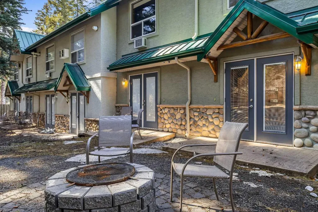 1200 Harvie Heights Road Harvie Heights AB T1W 2W2