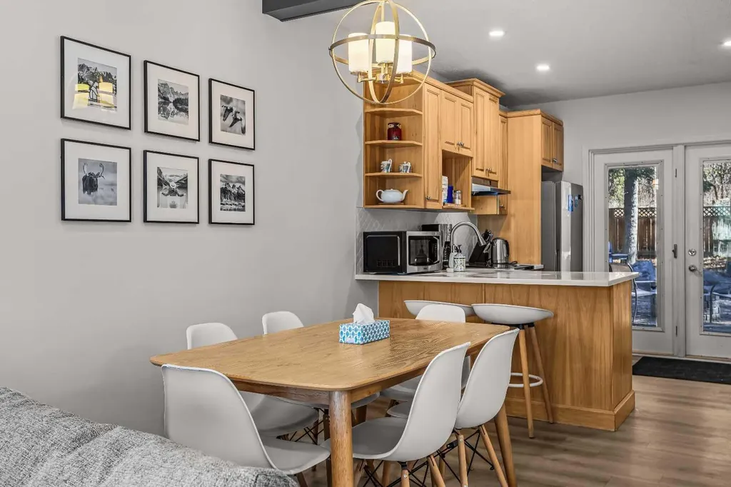 1200 Harvie Heights Road Harvie Heights AB T1W 2W2