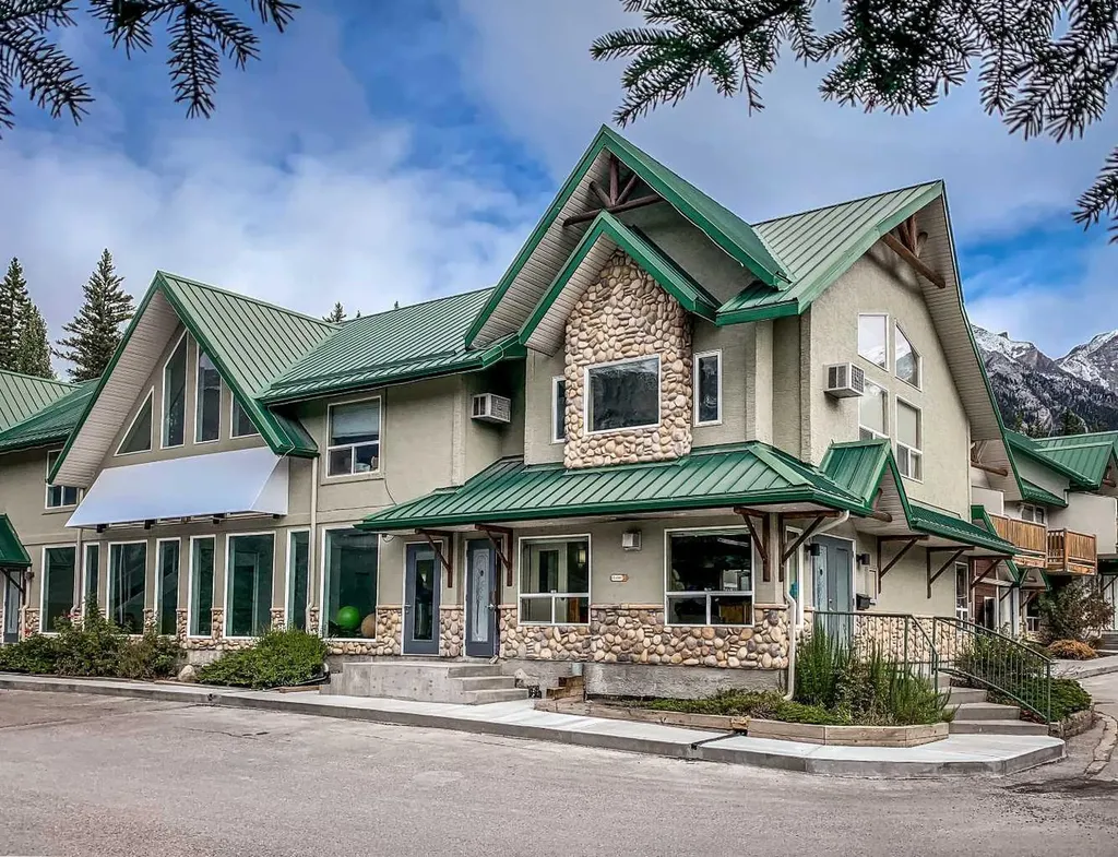 1200 Harvie Heights Road Harvie Heights AB T1W 2W2