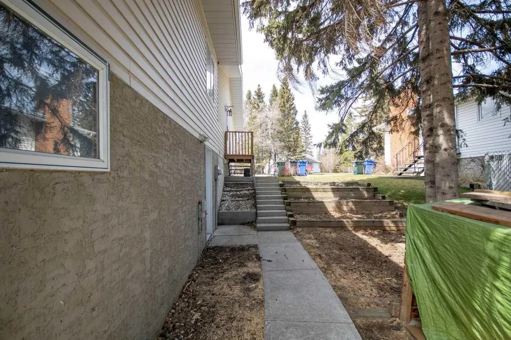 209 2 Street NE Sundre AB T0M 1X0
