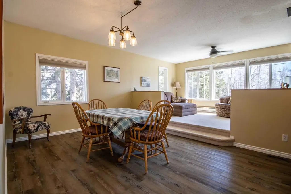 209 2 Street NE Sundre AB T0M 1X0