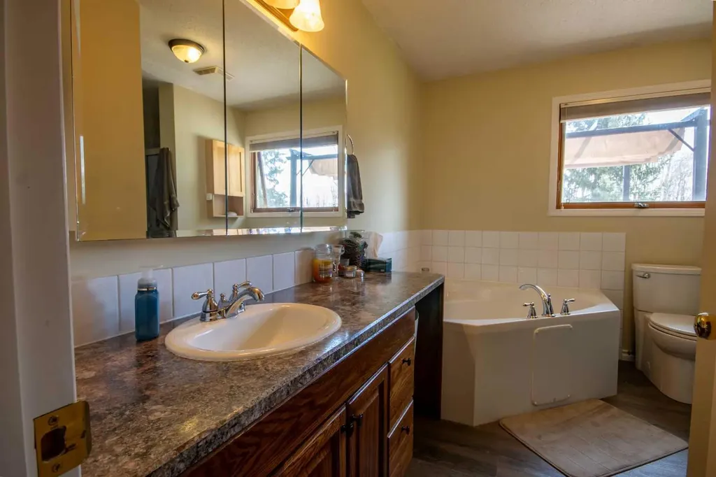 209 2 Street NE Sundre AB T0M 1X0