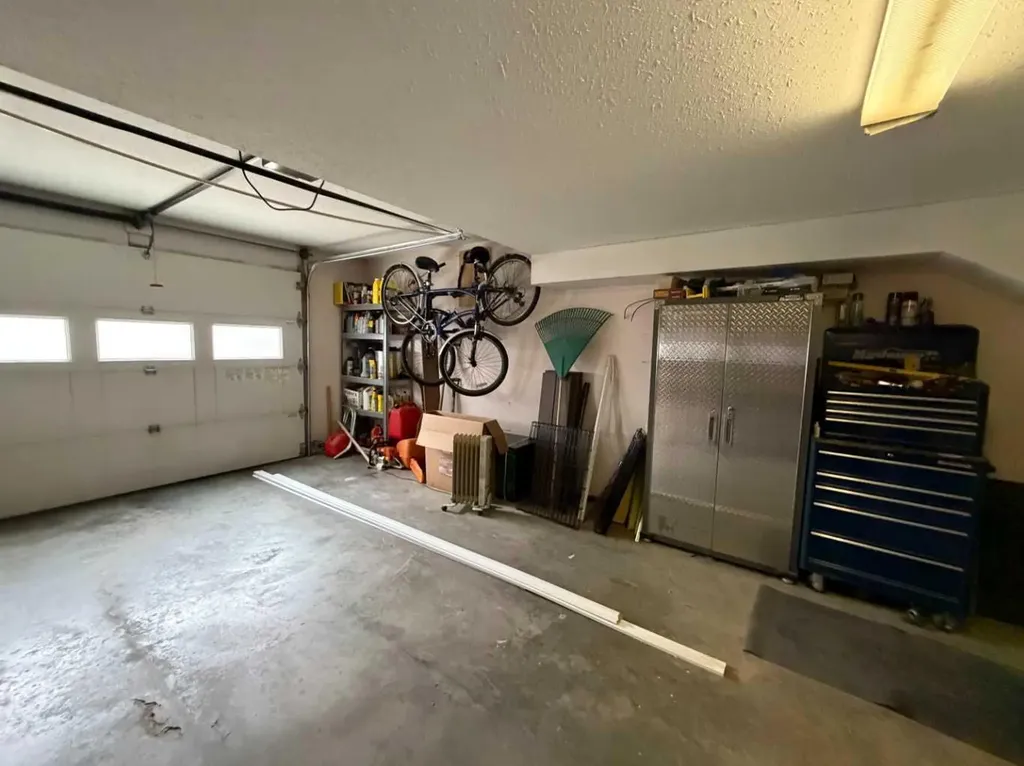 209 2 Street NE Sundre AB T0M 1X0