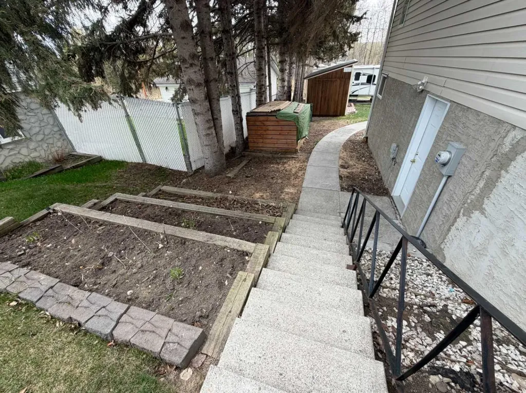 209 2 Street NE Sundre AB T0M 1X0
