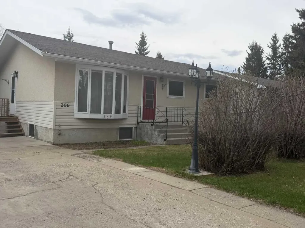 209 2 Street NE Sundre AB T0M 1X0