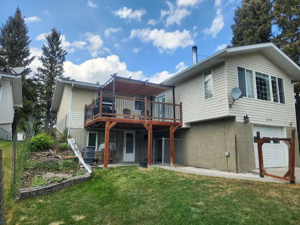 209 2 Street NE Sundre AB T0M 1X0