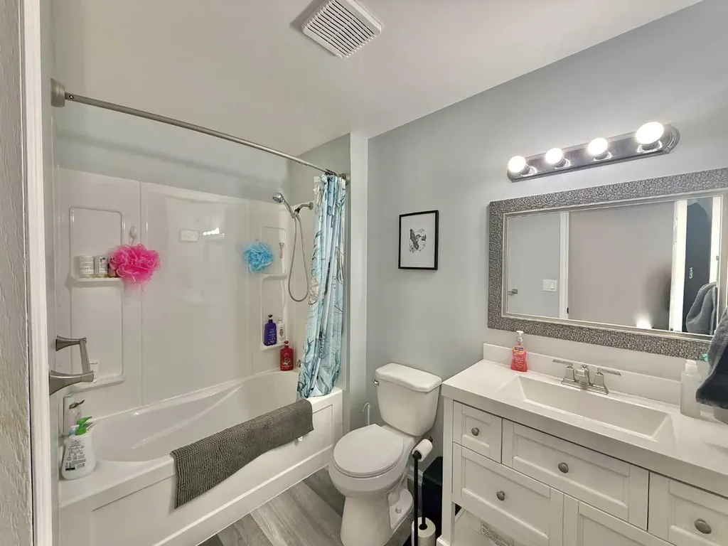 389 Mountain Street Hinton AB T7V1K6