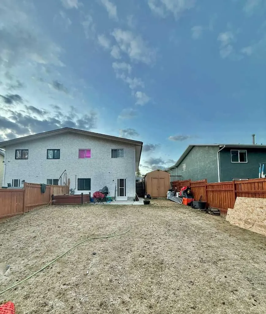 389 Mountain Street Hinton AB T7V1K6