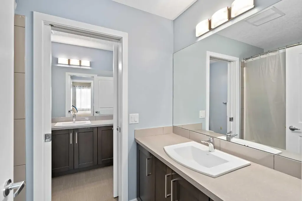 205 Copperstone Park SE Calgary AB T2Z 5E4