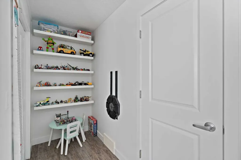 205 Copperstone Park SE Calgary AB T2Z 5E4