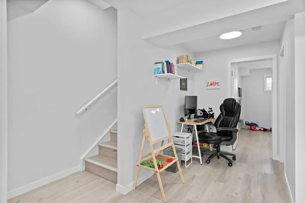 205 Copperstone Park SE Calgary AB T2Z 5E4