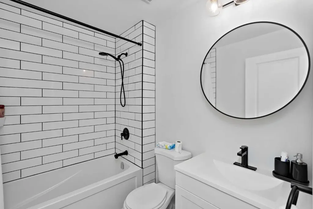 205 Copperstone Park SE Calgary AB T2Z 5E4