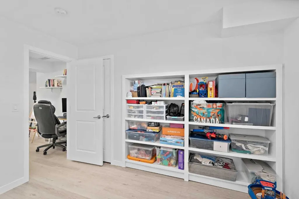 205 Copperstone Park SE Calgary AB T2Z 5E4