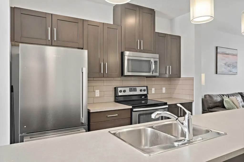 205 Copperstone Park SE Calgary AB T2Z 5E4