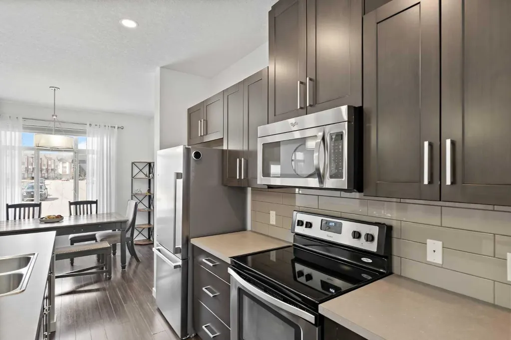 205 Copperstone Park SE Calgary AB T2Z 5E4