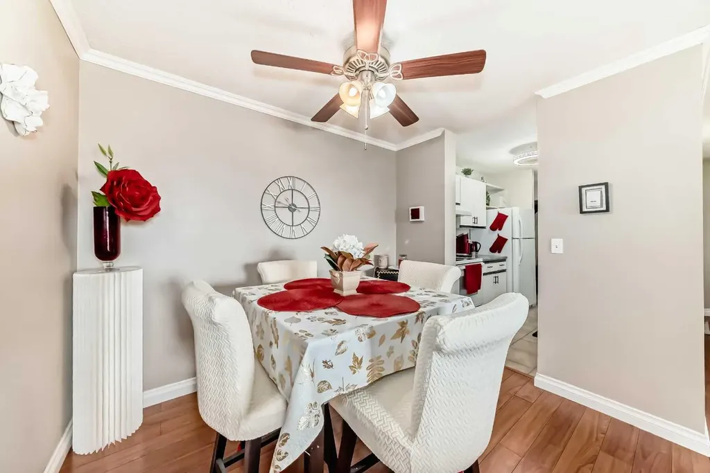 20 Dover Point SE Calgary AB T2B 3K3