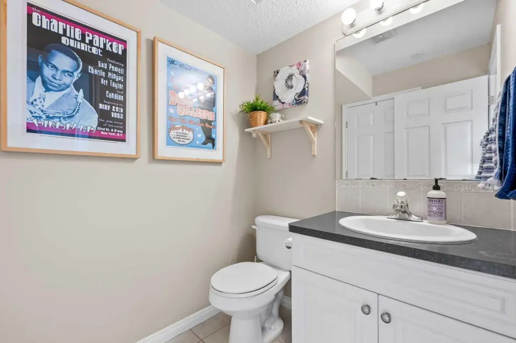 45 N Railway Street Okotoks AB T1S 1J3