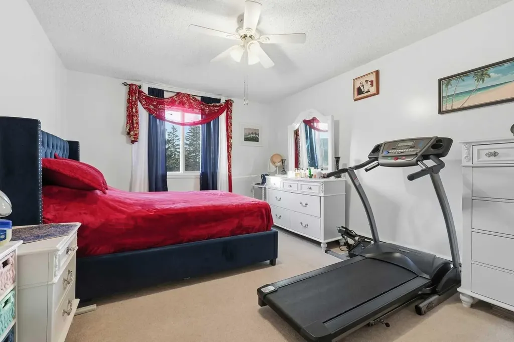 8948 Elbow Drive SW Calgary AB T2V 0H9