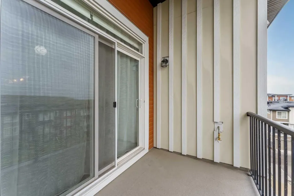 35 Walgrove Walk SE Calgary AB T2X 4S6