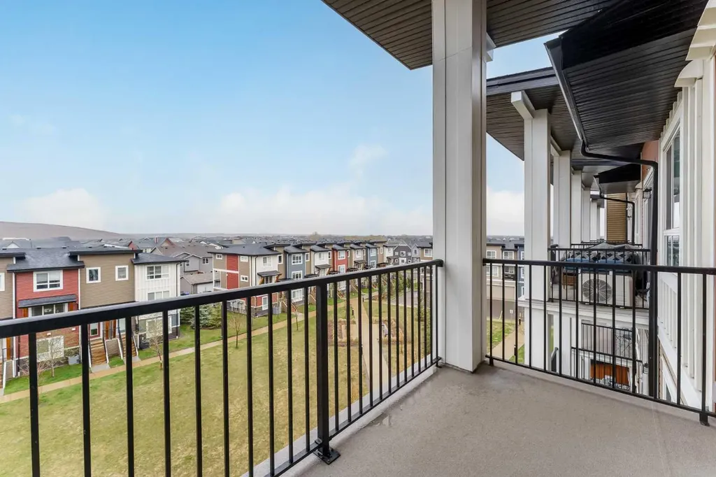 35 Walgrove Walk SE Calgary AB T2X 4S6