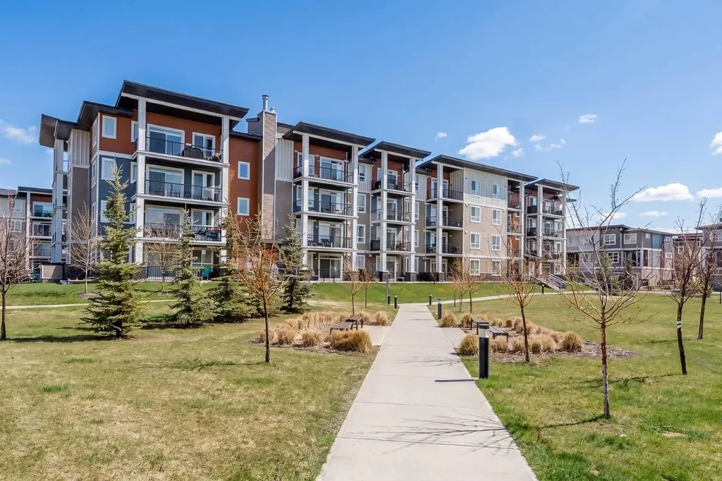 35 Walgrove Walk SE Calgary AB T2X 4S6