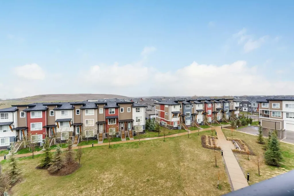 35 Walgrove Walk SE Calgary AB T2X 4S6